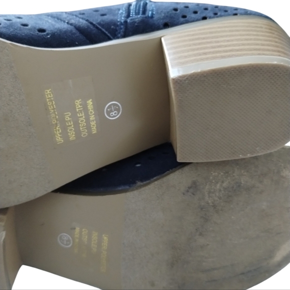 JC Womens Perforated Faux Suede Stacked Heel Asymmetrical Booties size 8½ Buckle - Picture 9 of 14